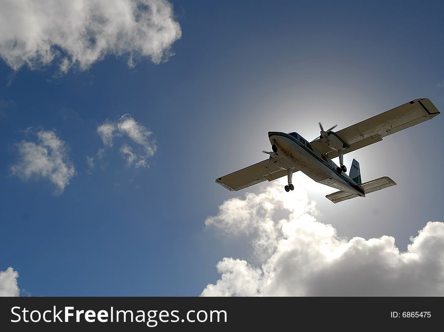 Landing of the screw plane on island airdrome