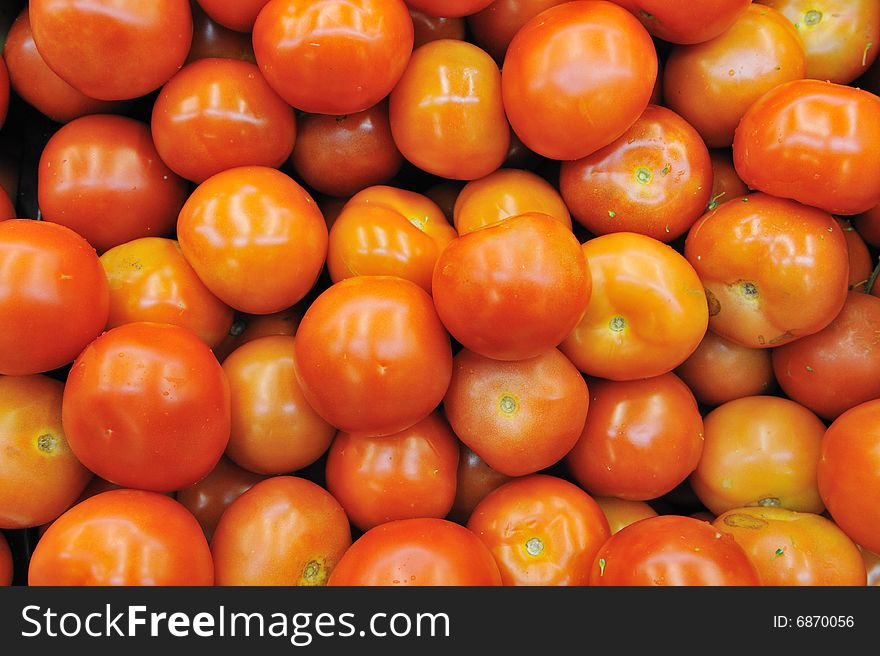 Fresh tomatoes in the market