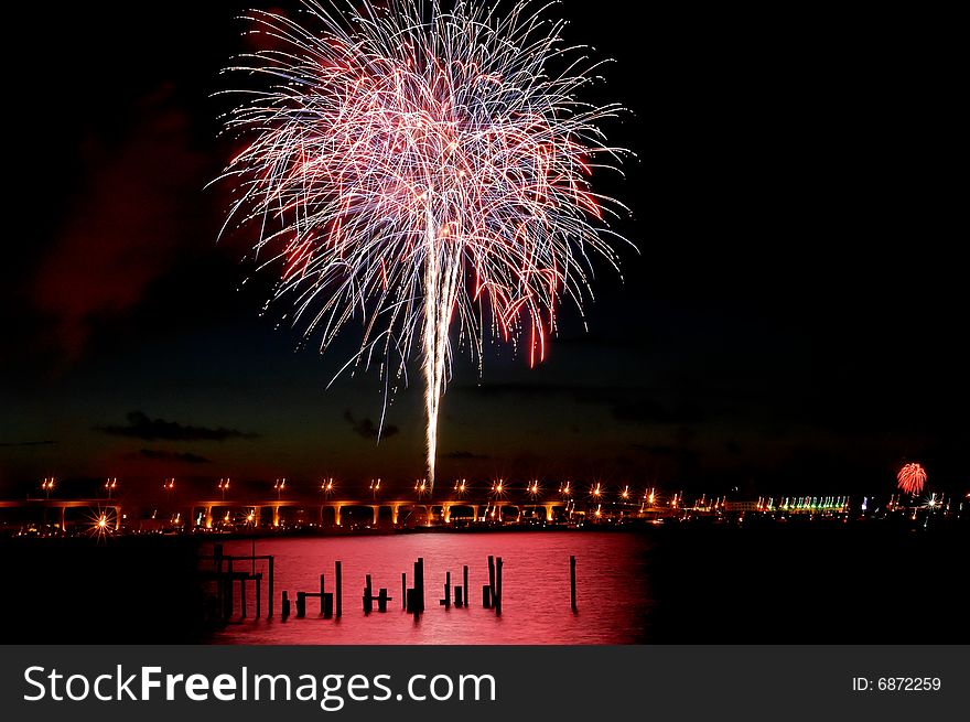 Fireworks by Roosevelt Bridge, July 4th 2006 in Stuart, FL. Fireworks by Roosevelt Bridge, July 4th 2006 in Stuart, FL.