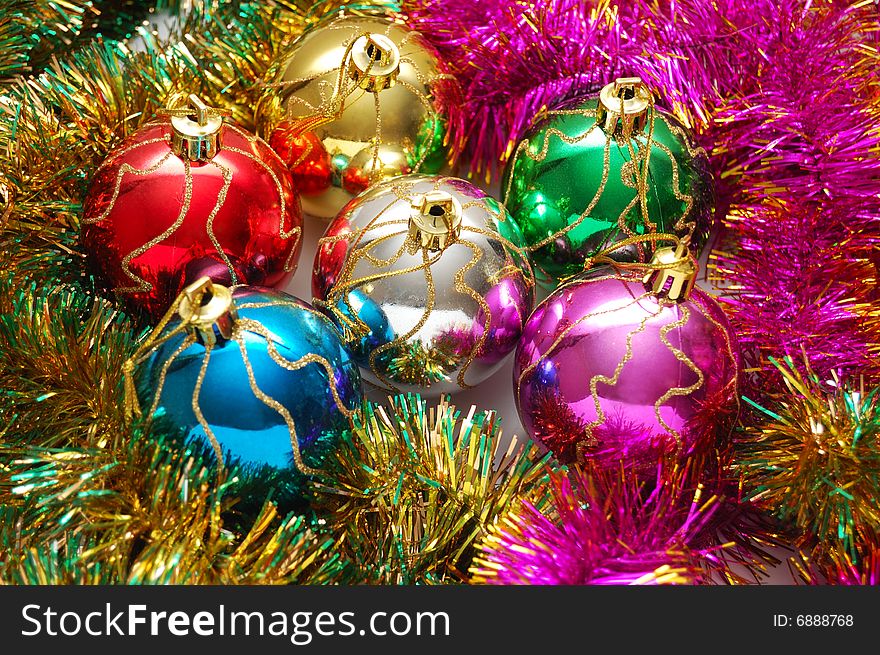 Christmas-tree decorations: colored balls