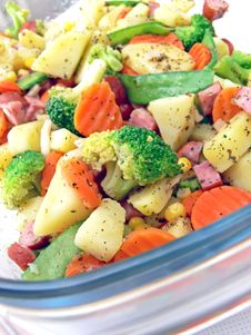 Vegetables In Pan Royalty Free Stock Photography Vegetables In Pan Royalty Free Stock Photography