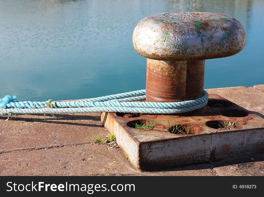 Mooring end in the port of Granville (France). Mooring end in the port of Granville (France)