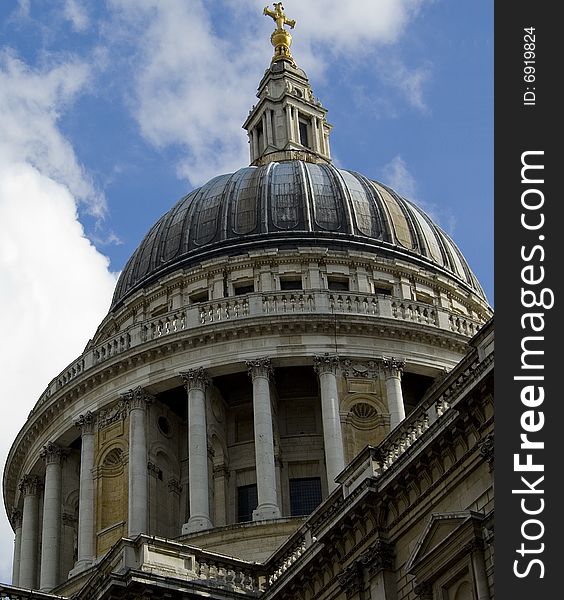 View of the most important cathedral in London. View of the most important cathedral in London.