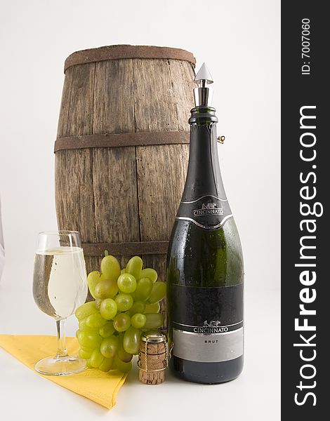 Italian sparkling wine to celebrate a good event. cheerfulness, happiness, celebration. Italian sparkling wine to celebrate a good event. cheerfulness, happiness, celebration