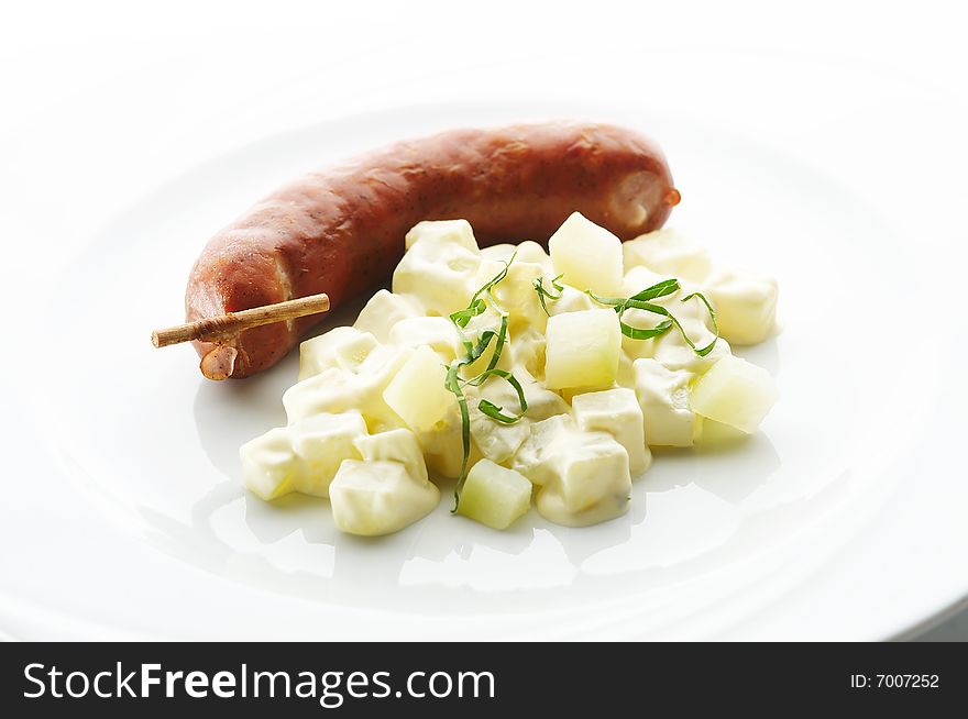 Kransky sausage with boiled potato and leek 1