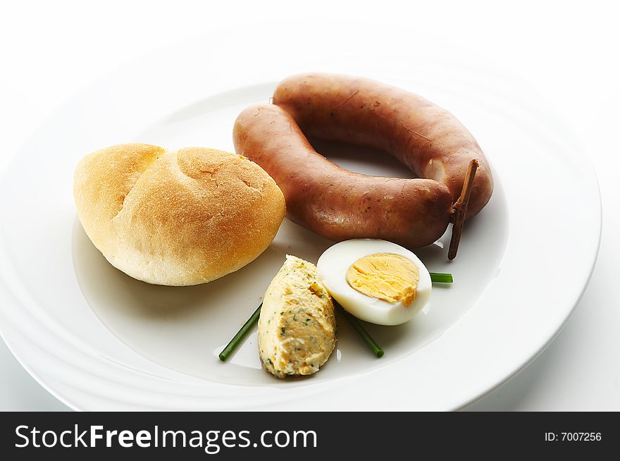 Kransky sausage with bread and eggs