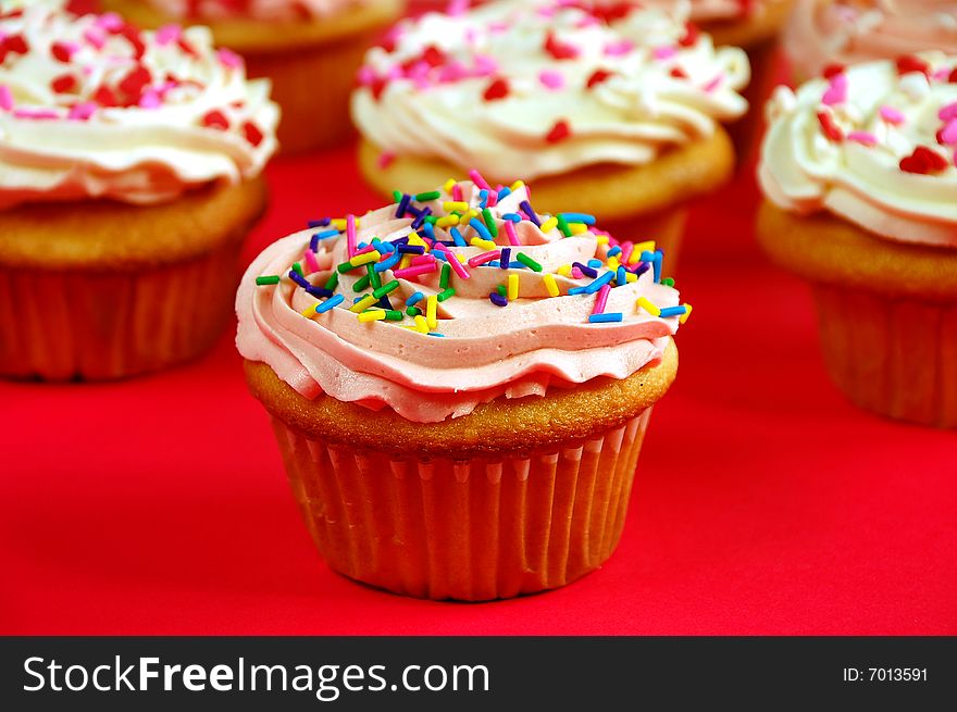 Pink and white cupcakes