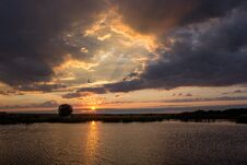 Sunrise On The Lake Royalty Free Stock Image Sunrise On The Lake Royalty Free Stock Image