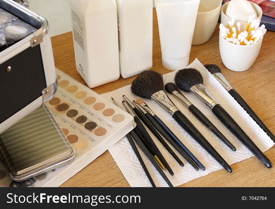 Make-up tools and cosmetics