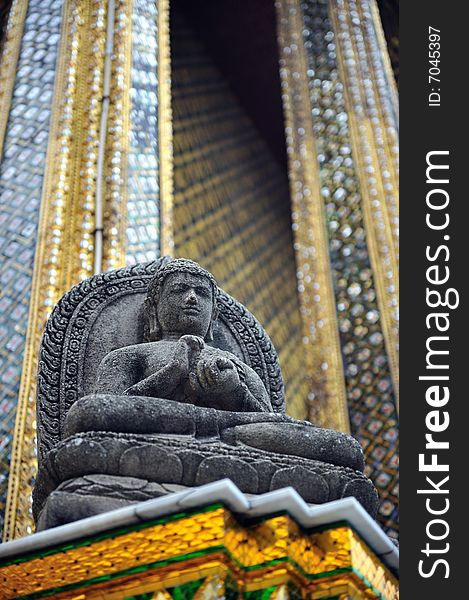 An image from the temple of the emerald buddha