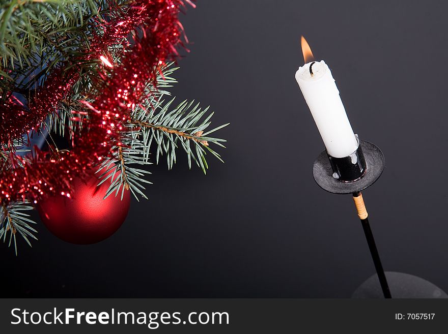 Christmas decorations with red ball and candle