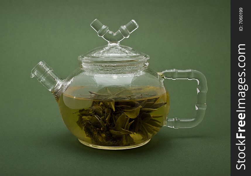 Teapot with tea