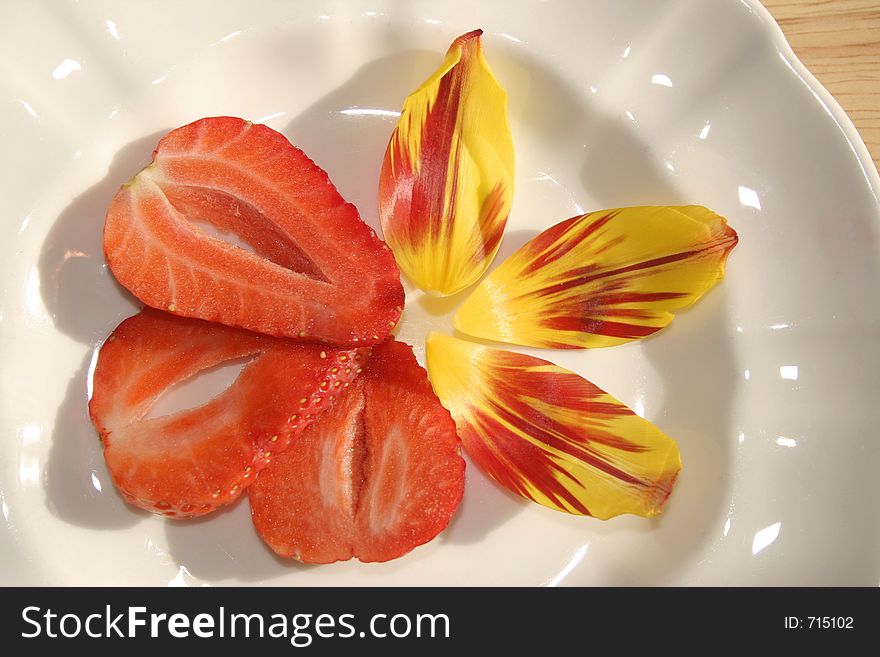 Strawberry and tulip leaves for decoration on a dessert