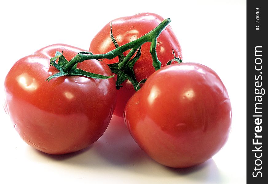 three joint tomatoes