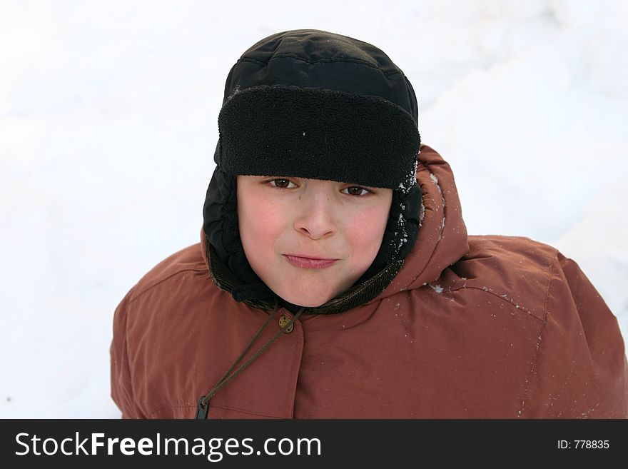 The boy asks parents to stay outside to have fun. The boy asks parents to stay outside to have fun.