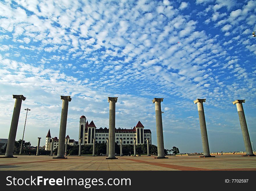 Guangdong Foshan in China's Century Plaza is a symbol of the local construction. Guangdong Foshan in China's Century Plaza is a symbol of the local construction