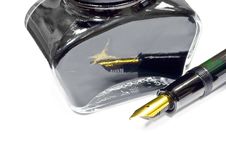 Black Ink And Fountain Pen Royalty Free Stock Photos