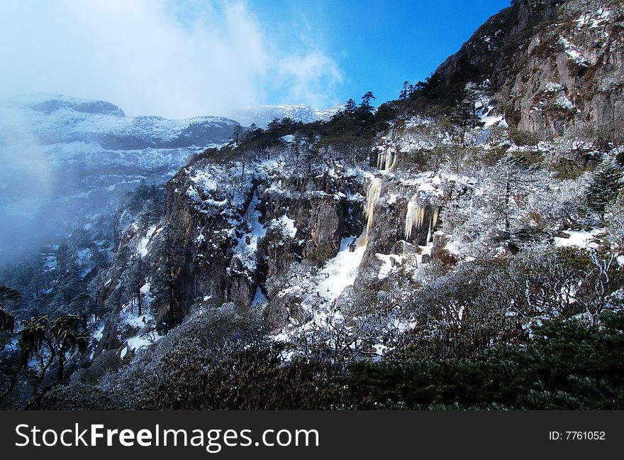 Snow mountain scenery in Mianning