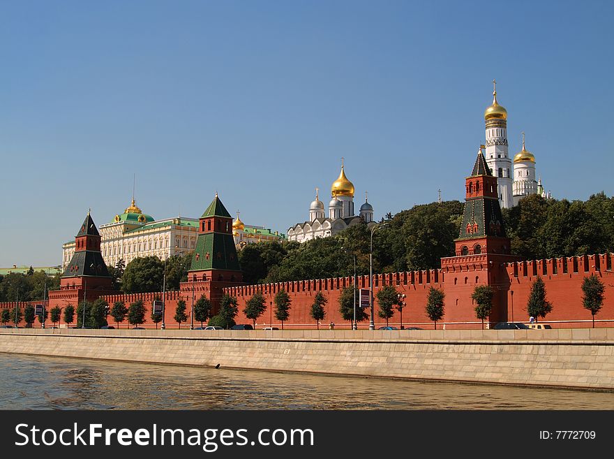 Moscow Kremlin, Moscow River, Moscow, Russia, Historical Buildings. Moscow Kremlin, Moscow River, Moscow, Russia, Historical Buildings