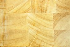 Free Hardwood Cutting Board Royalty Free Stock Photo - 7781735