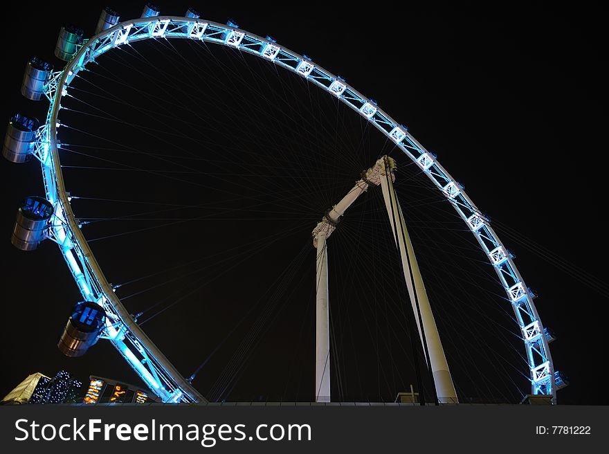 Singapore Flyer at Singapore River