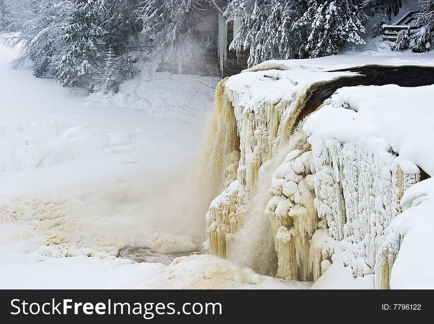 Frozen Waterfall In Winter Upper Tahquamenon Falls Tahquamenon Falls State Park Paradise, Michigan