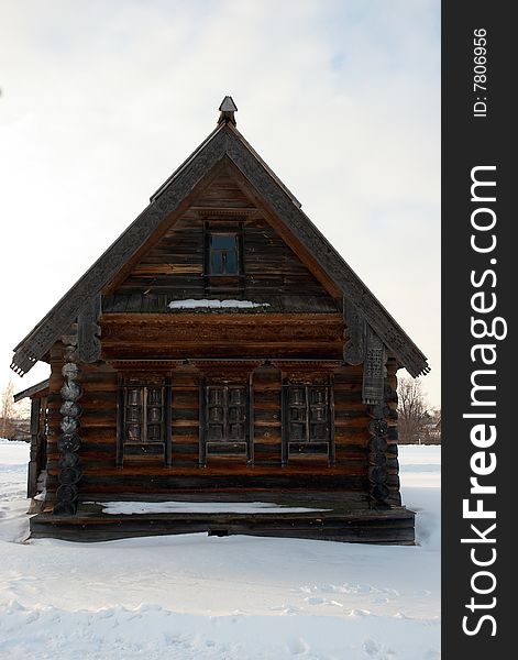 Old russian house in Suzdal town