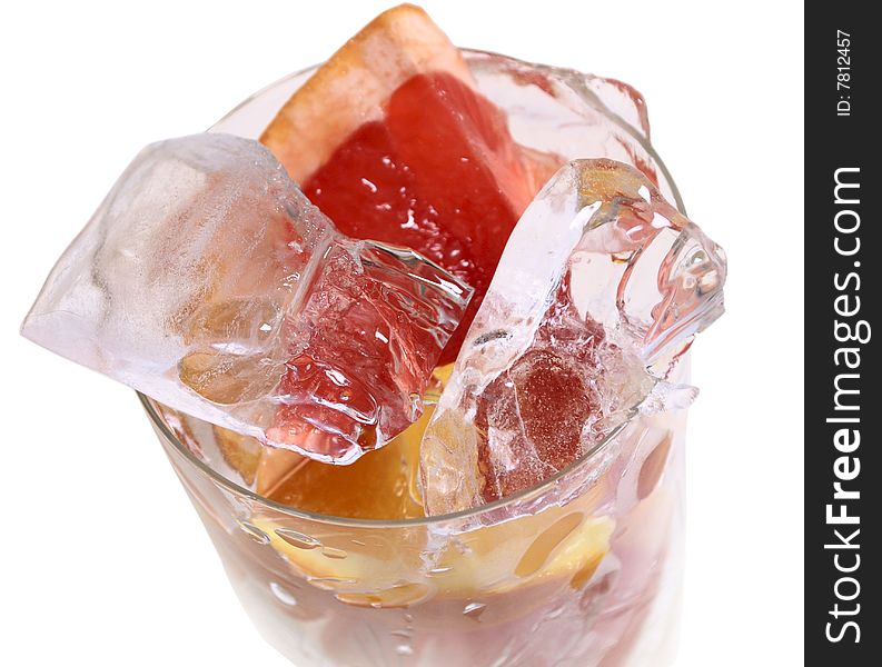 Grapefruit in the ice