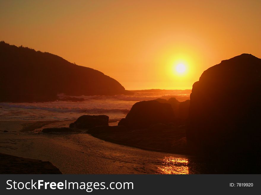 An Oregon sunset, off the coast in Lincoln City