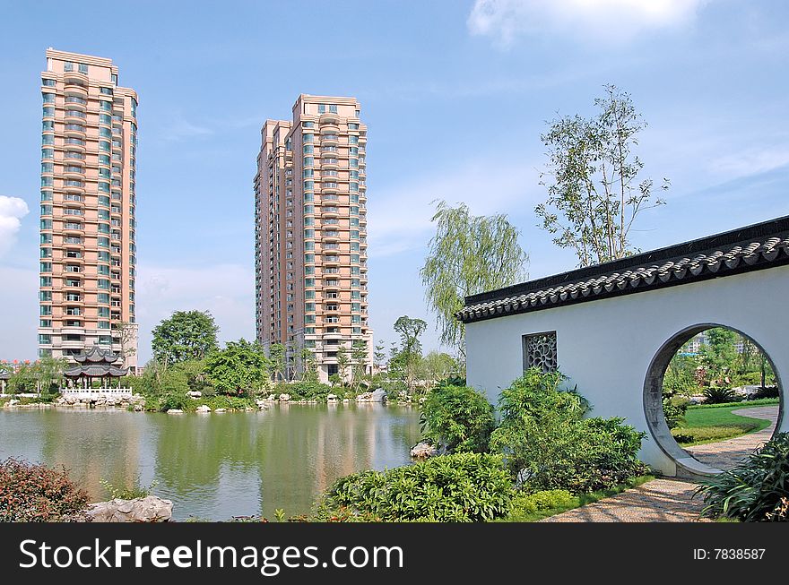 There are two upscale apartment block by the lakeside,the road leads to the apartment community garden