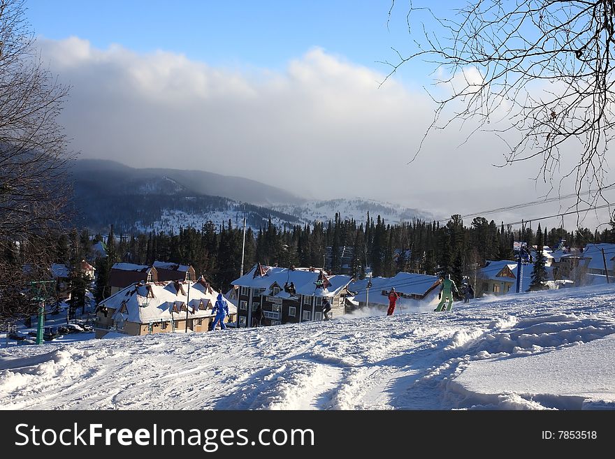 Mountain-skier Resort.