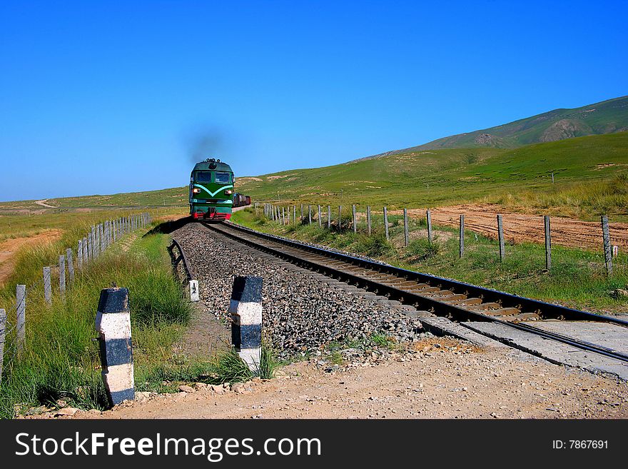 Qinghai-Tibet Railway From Qinghai Lake Pratas