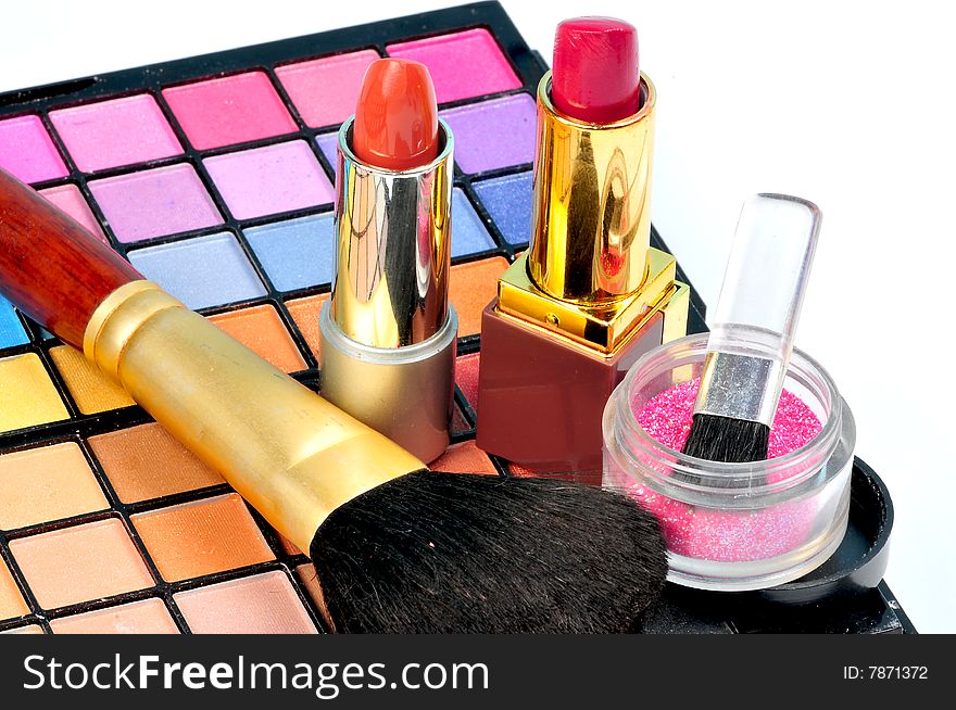 Lipstick, color shades and shade balls. Lipstick, color shades and shade balls.