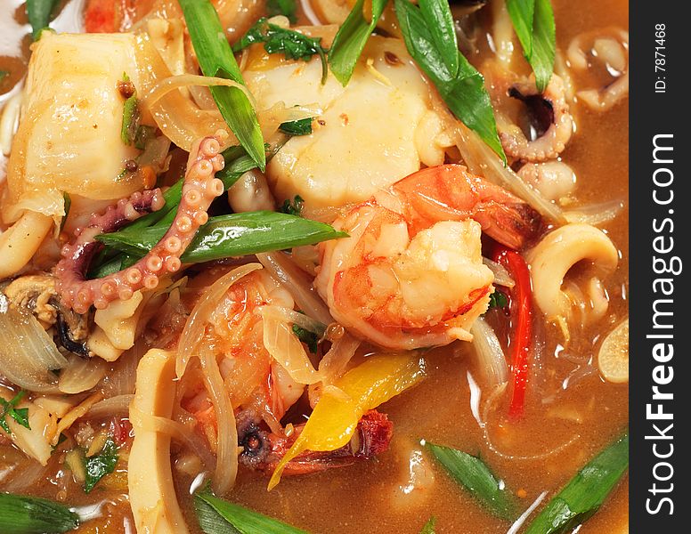 Spicy Thai Seafood Soup with Scallop