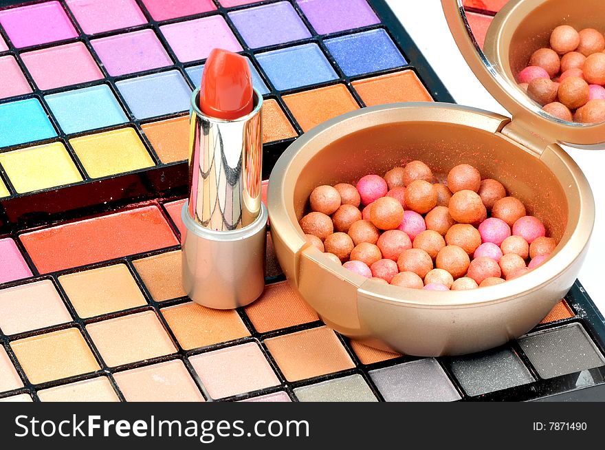 Lipstick, color shades and shade balls. Lipstick, color shades and shade balls.