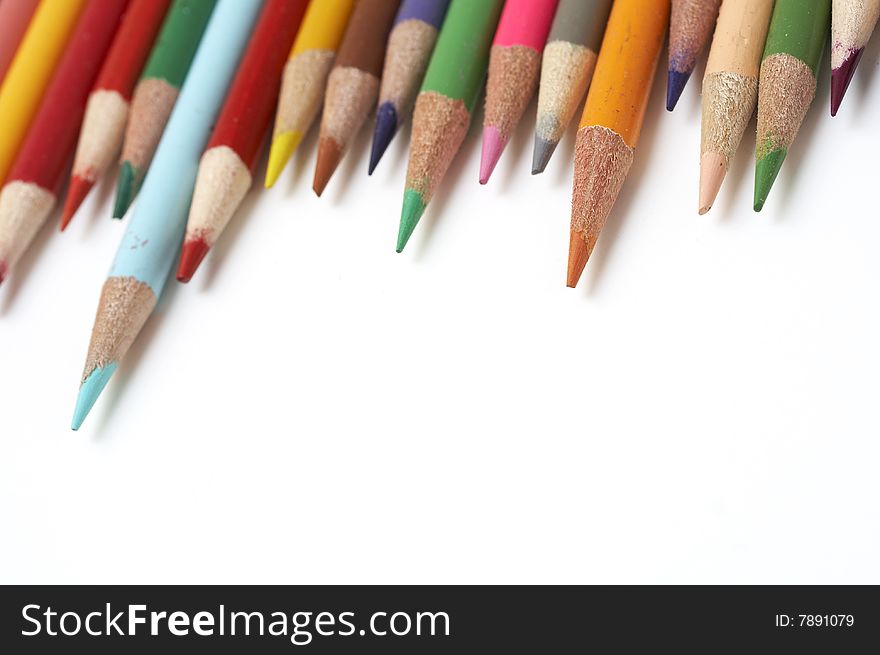 A macro picture of colored pencils