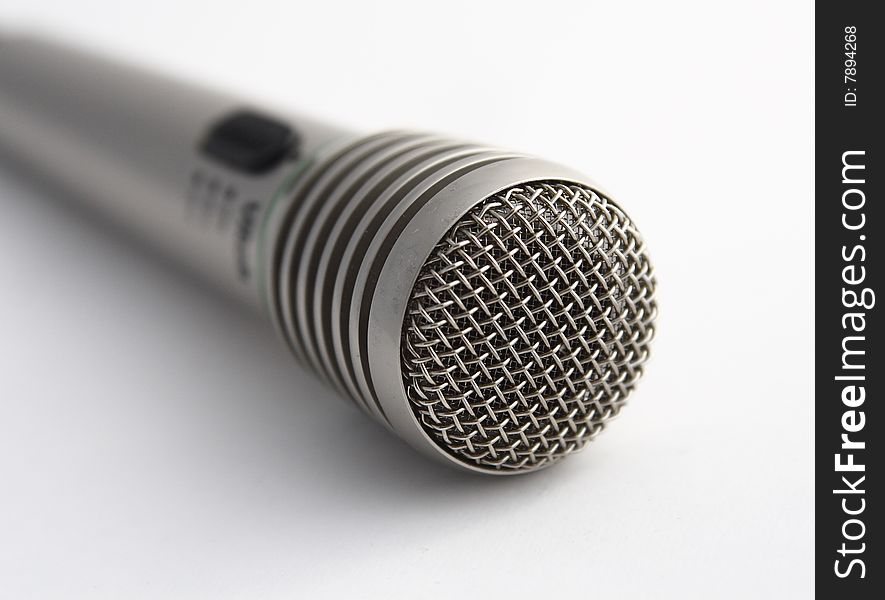 Microphone