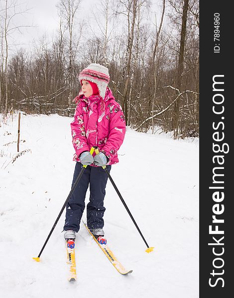 5 years old girl on cross-country ski