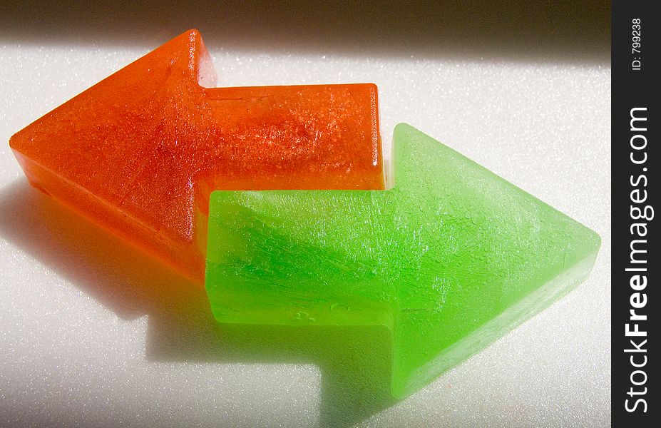 Arrow shaped ice cubes