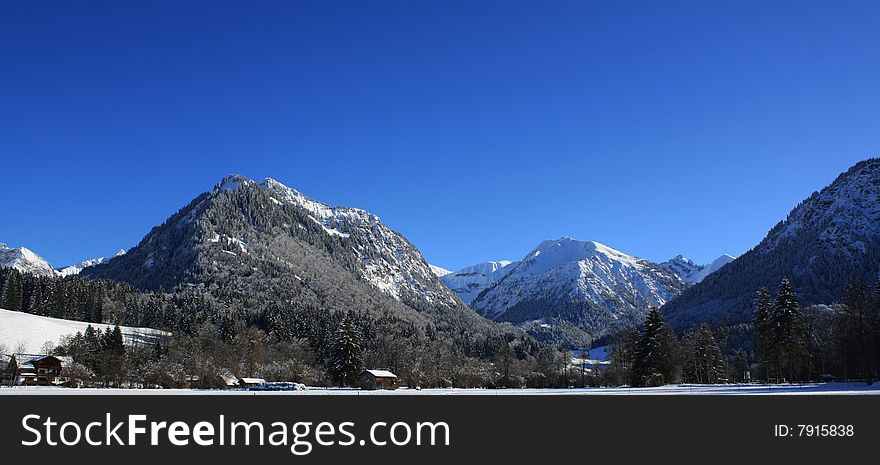 A large mountain in Bayern. A large mountain in Bayern