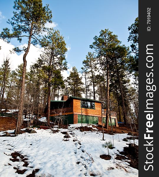 Cabins in Pinetop AZ, in the winter.