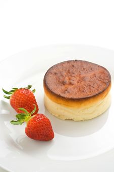 Cheesecake With Fresh Strawberries Royalty Free Stock Images