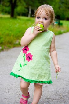 The Girl Eats Royalty Free Stock Photos The Girl Eats Royalty Free Stock Photos