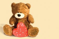 Brown Teddy Bear With Heart Royalty Free Stock Images Brown Teddy Bear With Heart Royalty Free Stock Images