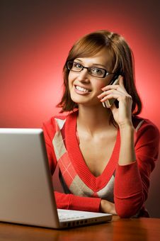 Beautiful Smiling Woman Working Royalty Free Stock Photos Beautiful Smiling Woman Working Royalty Free Stock Photos