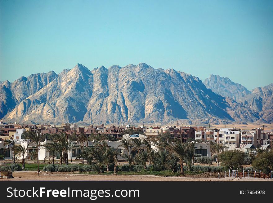 Cottages at the foot of mountain, Khurgada, Egypt, Africa