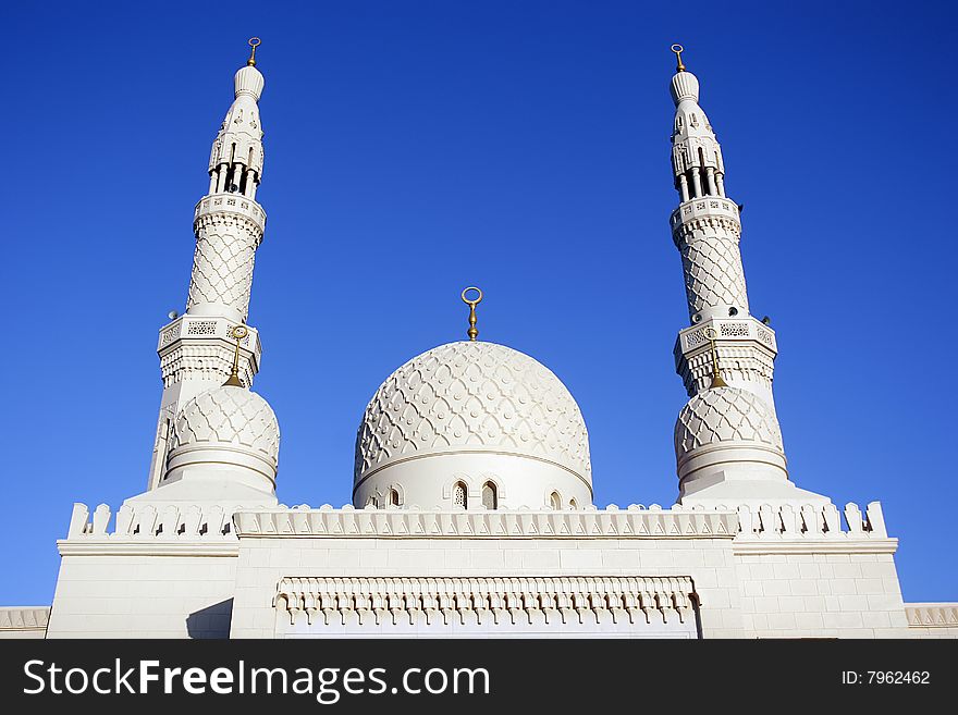 Jumeirah mosque in dubai, united arab emirates