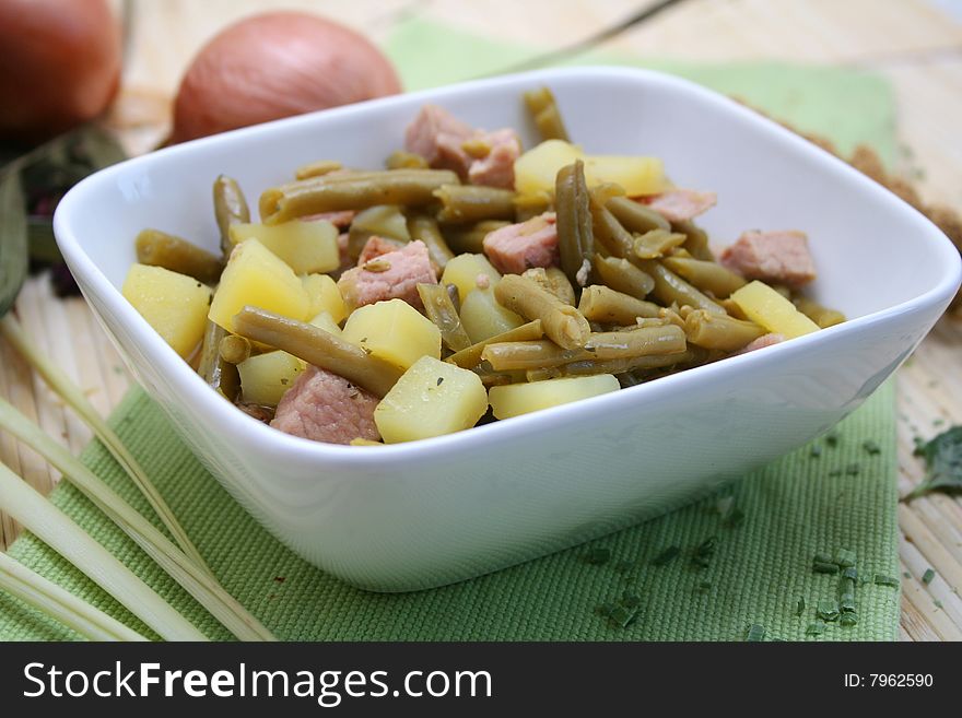 A fresh stew of green beans and potatoes