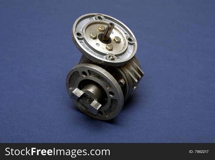 A small gear box used with various motors