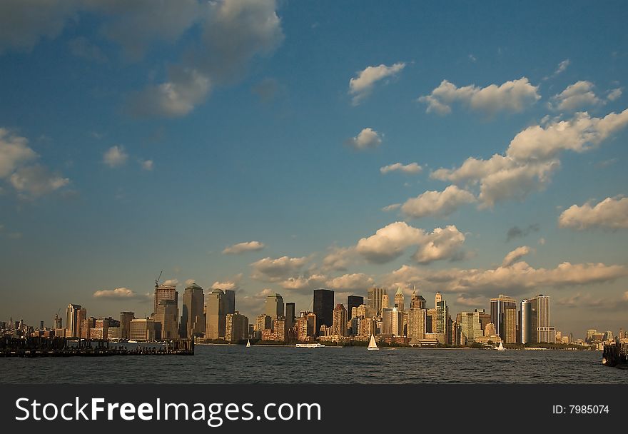 Photo of lower manhattan panorama, cloudy sky in background
